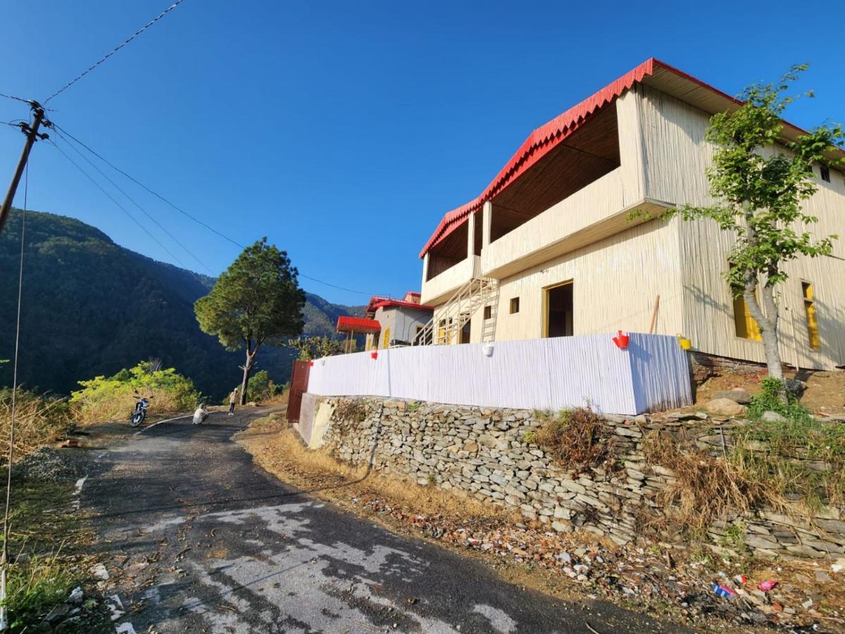 Pahaadi Dhun Homestay Chamba  エクステリア 写真